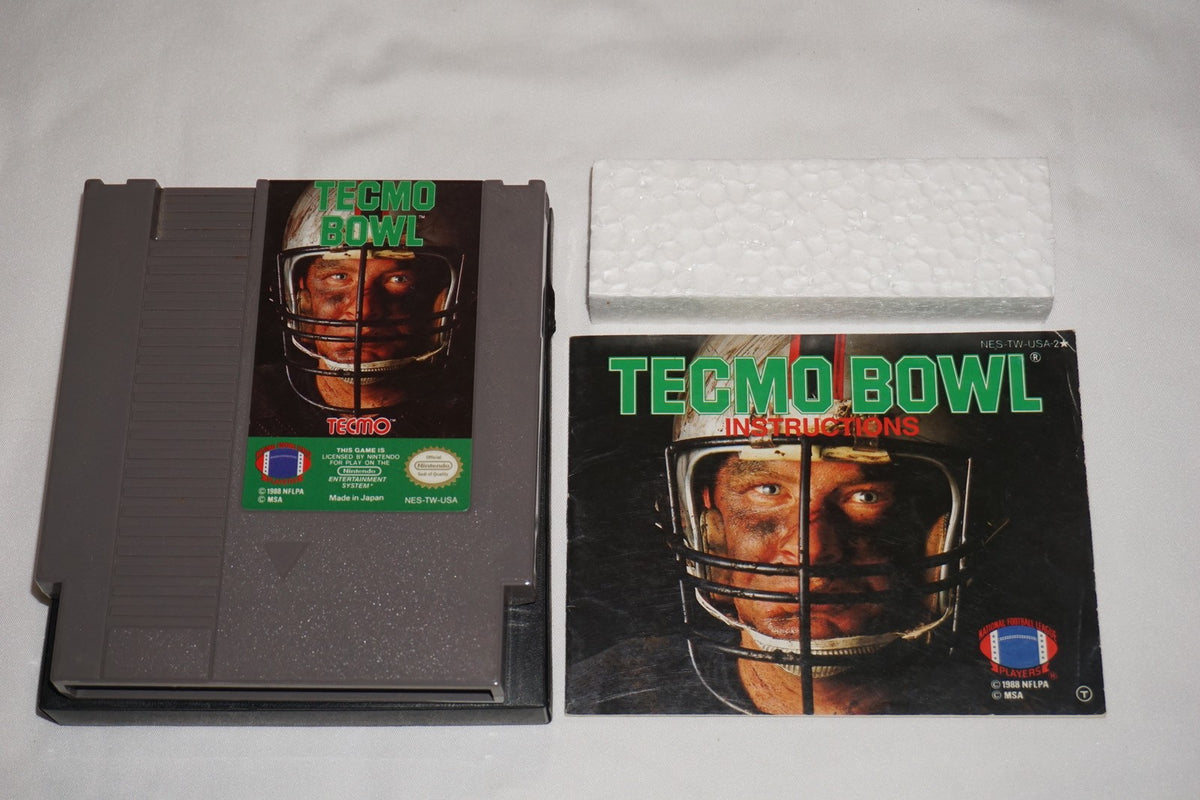 Tecmo Bowl (Nintendo NES) Complete in Box CIB