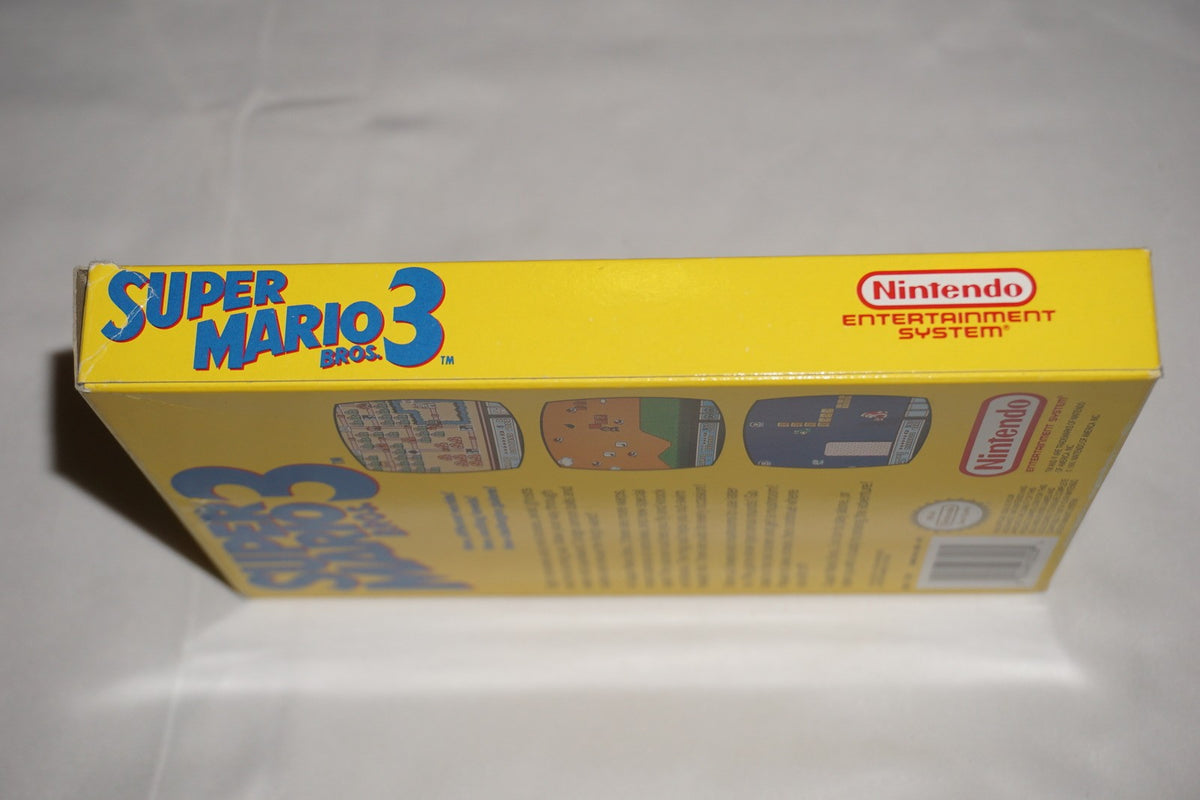 Super Mario Bros 3 (Nintendo NES) Complete in Box CIB