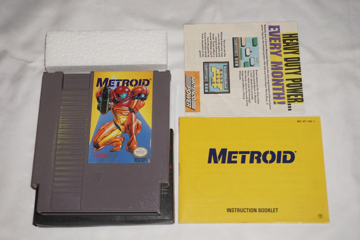 Metroid Classic Series Yellow (Nintendo NES) Complete in Box CIB
