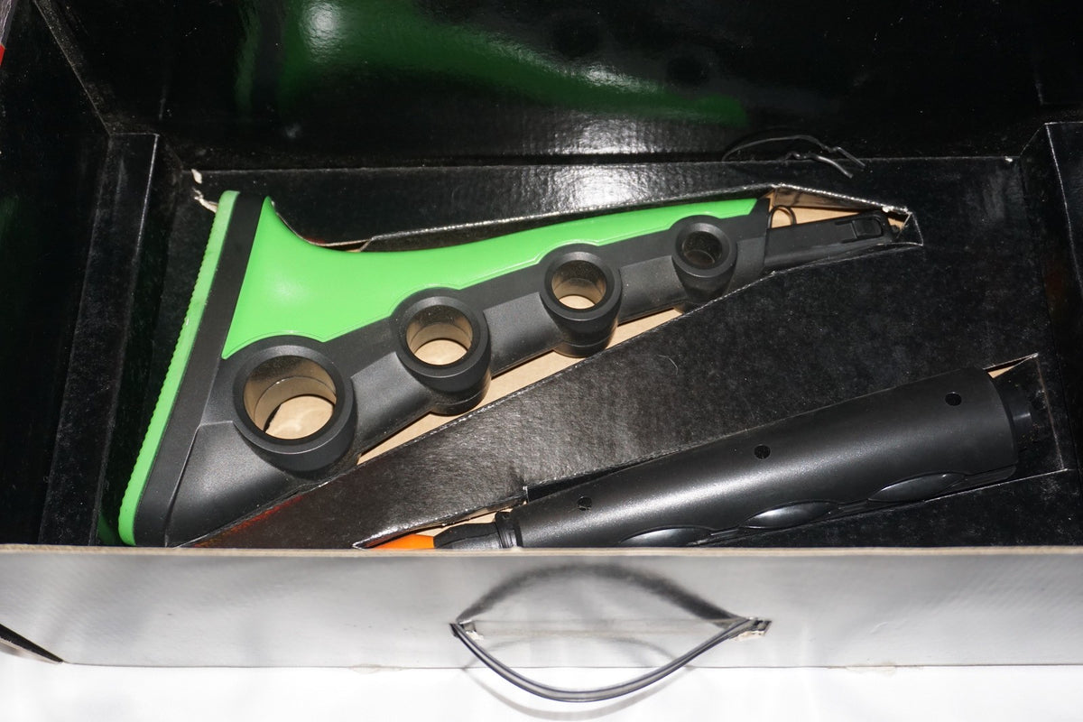 Silent Scope Light Rifle Gun (Microsoft Xbox) Complete in Box w/ Game Bundle