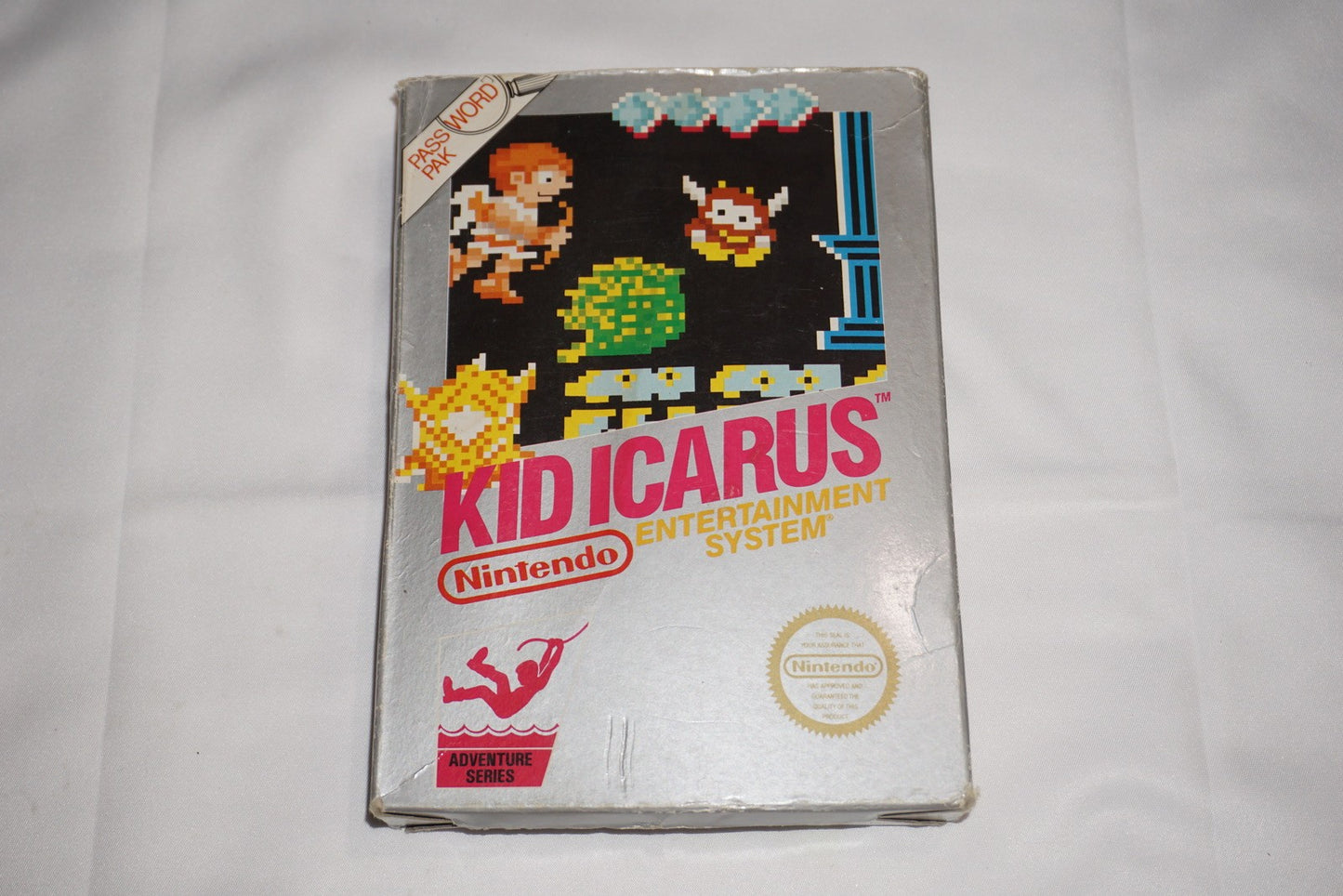 Kid Icarus 5 Screw Hangtab (Nintendo NES) Complete in Box CIB