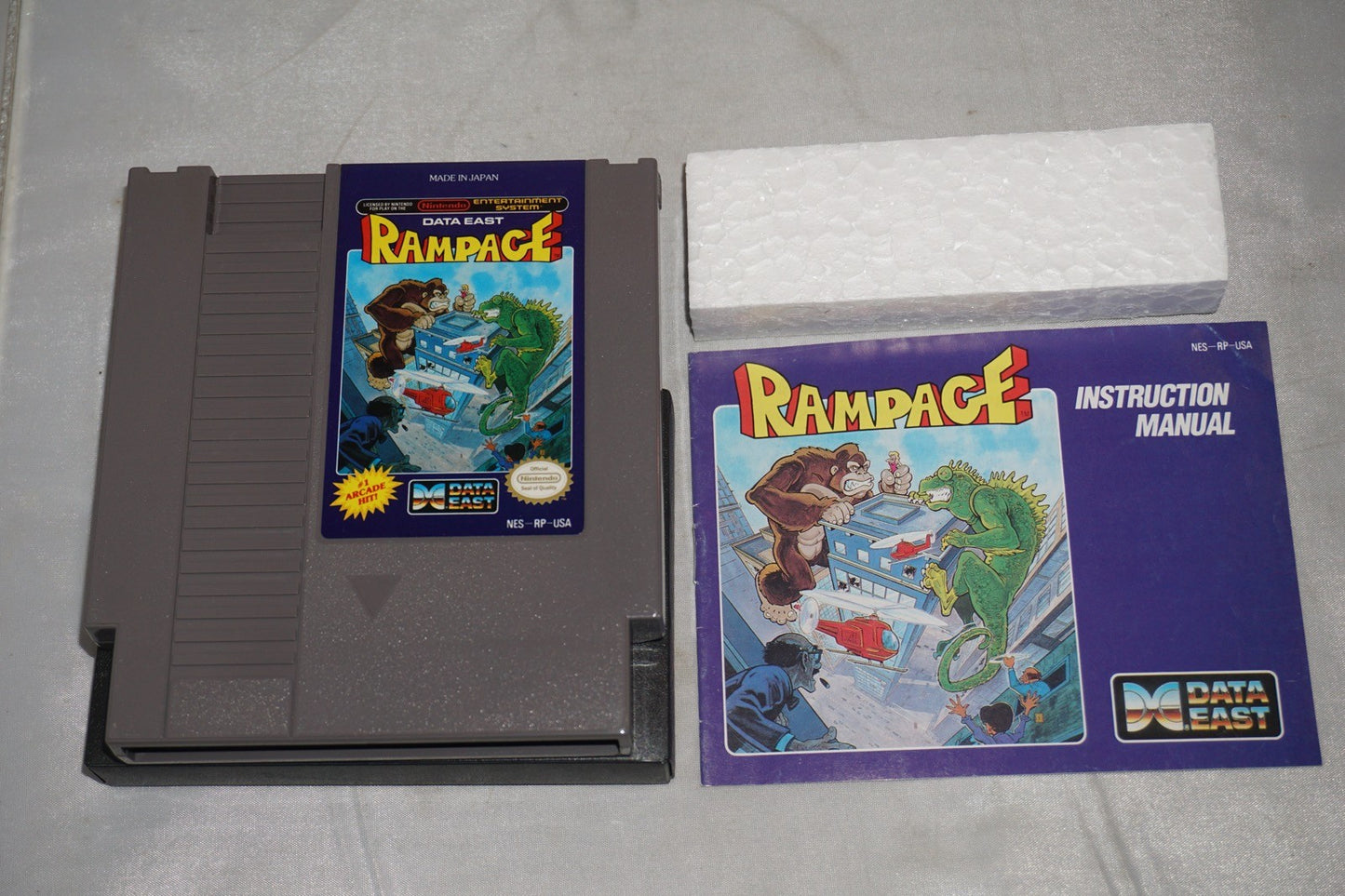 Rampage (Nintendo NES) Complete in Box CIB