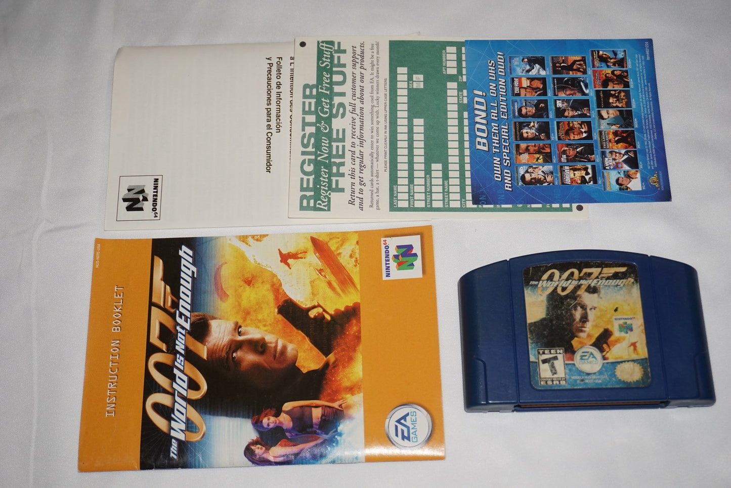 007 World in Not Enough (Nintendo 64 N64) Complete in Box w/ Reg CIB