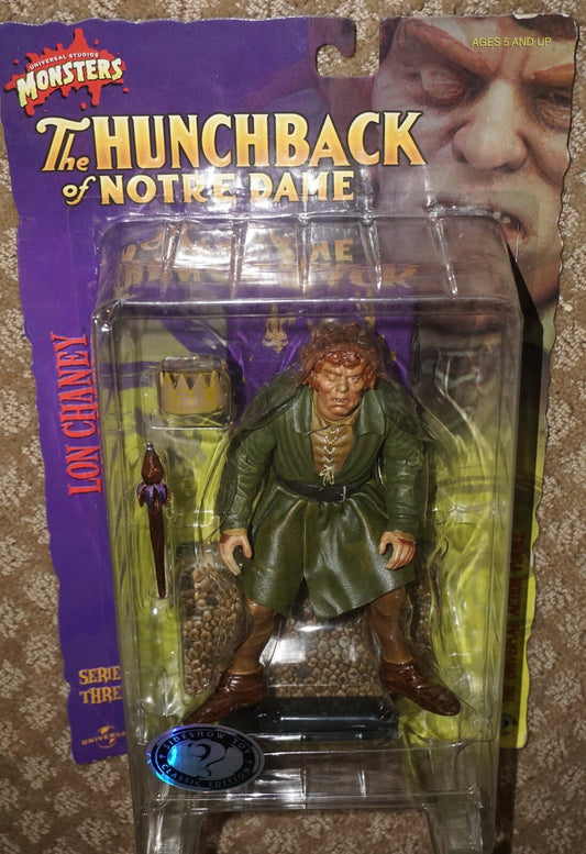 Universal Studios Monsters Hunchback of Notre Dame Lon Chaney Figure NEW