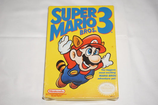 Super Mario Bros 3 (Nintendo NES) Complete in Box CIB